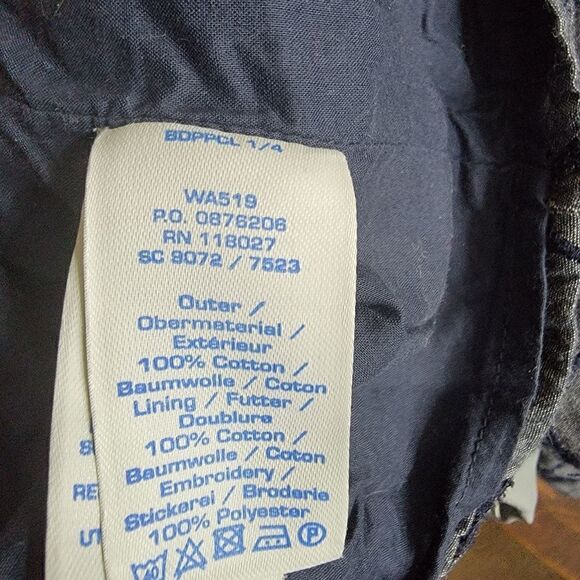 Boden Chambray Cutout Top with Button Detail. Size 4. - Picture 8 of 9